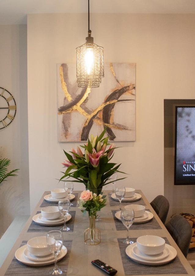 The Belfast Boutique Central Cozy Sleeps7 (Adults Only) المظهر الخارجي الصورة