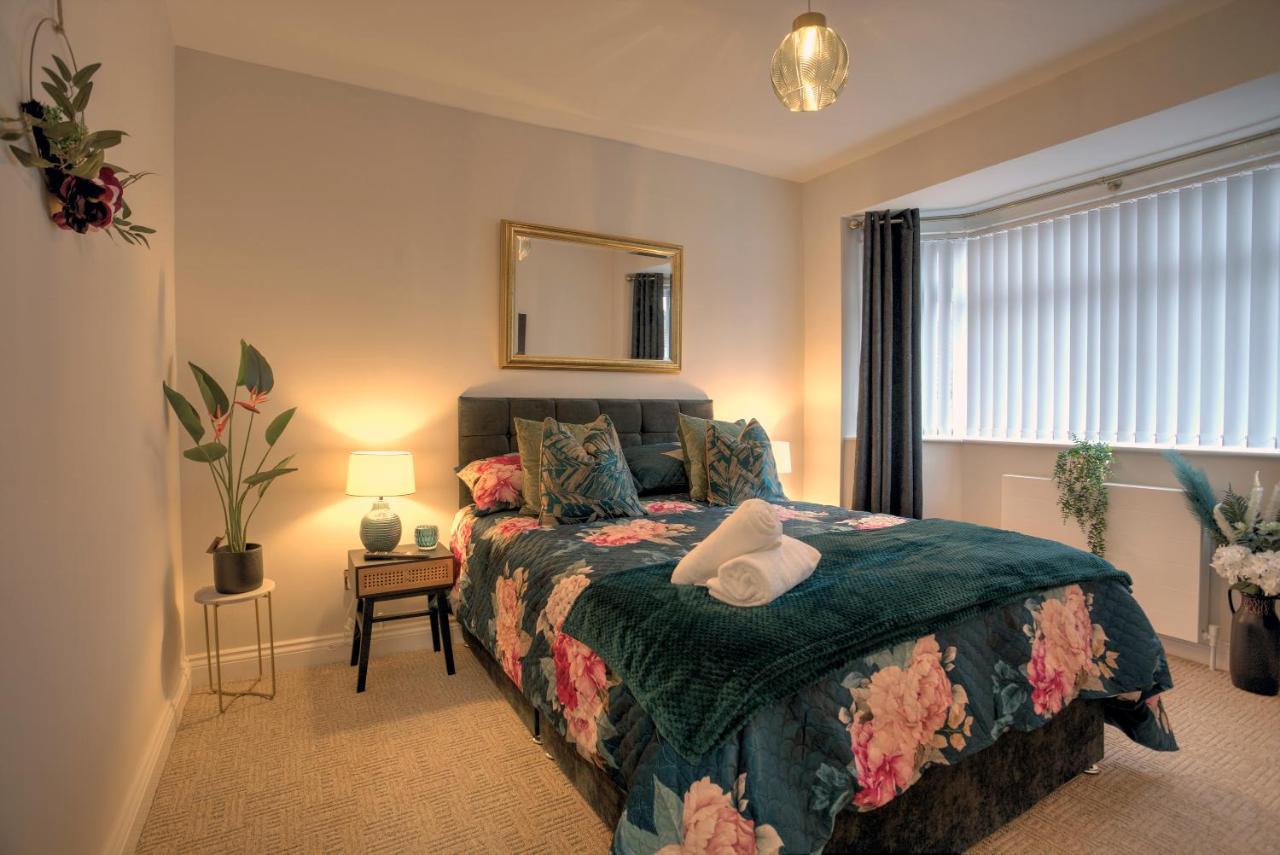 The Belfast Boutique Central Cozy Sleeps7 (Adults Only) المظهر الخارجي الصورة
