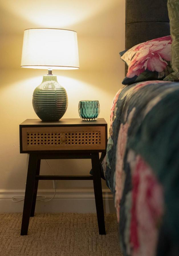 The Belfast Boutique Central Cozy Sleeps7 (Adults Only) المظهر الخارجي الصورة